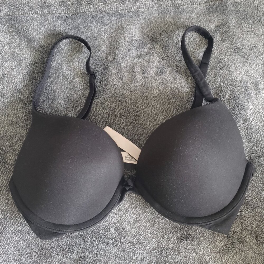 VICTORIA'S SECRET PUSH UP BRA SIZE 32D